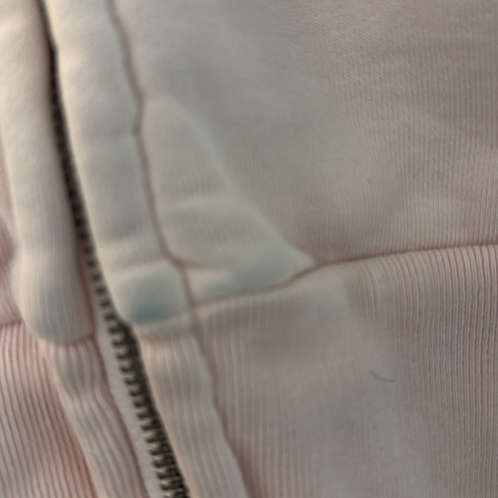 Brandy Melville Light Pink Hoodie - Picture 5 of 6